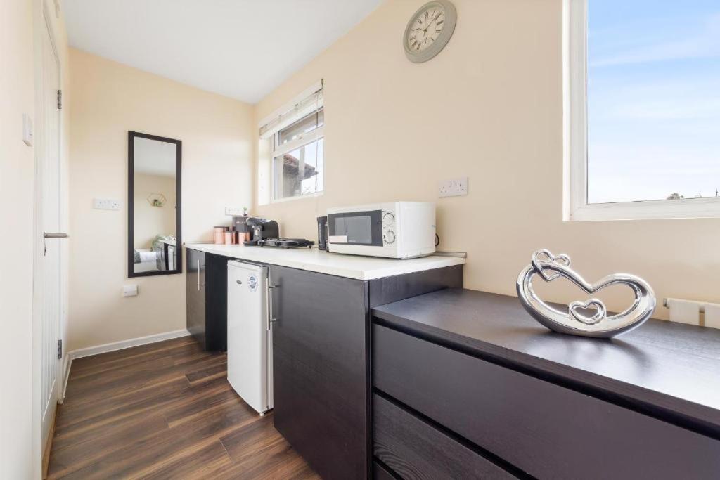 Twickenham Homes Isleworth Esterno foto