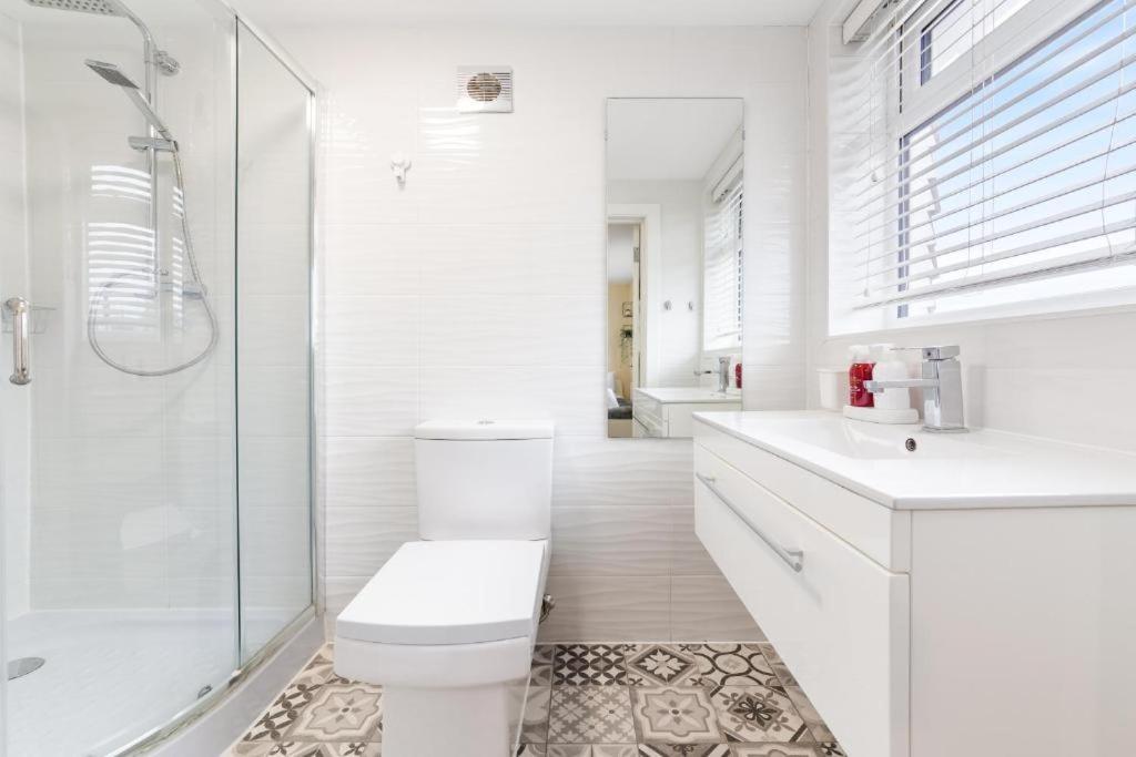 Twickenham Homes Isleworth Esterno foto